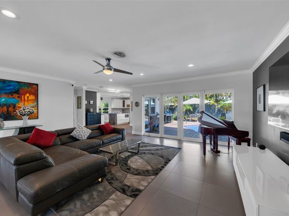 1833 NE 46th St, Fort Lauderdale FL 33308