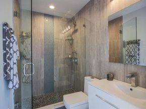 1833 NE 46th St, Fort Lauderdale FL 33308
