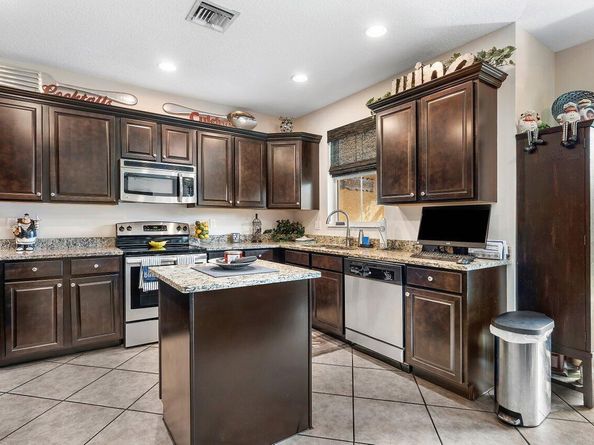 4607 Mediterranean Circle, Palm Beach Gardens FL 33418