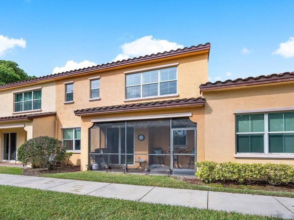 4607 Mediterranean Circle, Palm Beach Gardens FL 33418