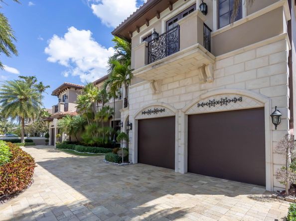 3870 NE 31st Avenue, Lighthouse Point FL 33064