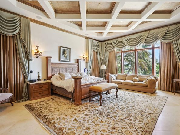 3870 NE 31st Avenue, Lighthouse Point FL 33064