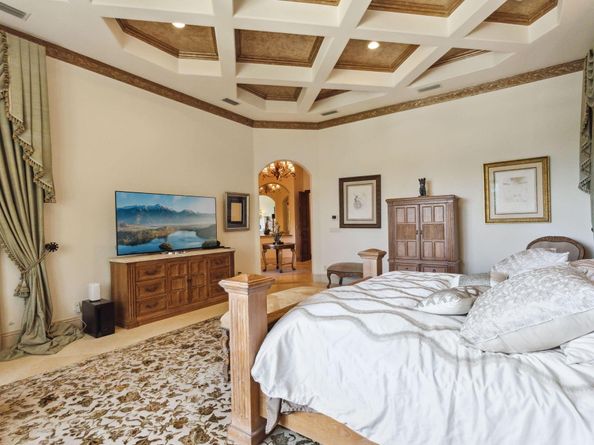 3870 NE 31st Avenue, Lighthouse Point FL 33064