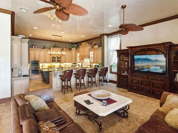 3870 NE 31st Avenue, Lighthouse Point FL 33064