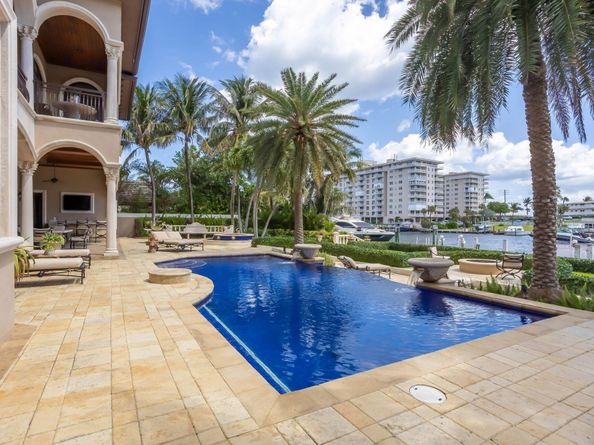 3870 NE 31st Avenue, Lighthouse Point FL 33064