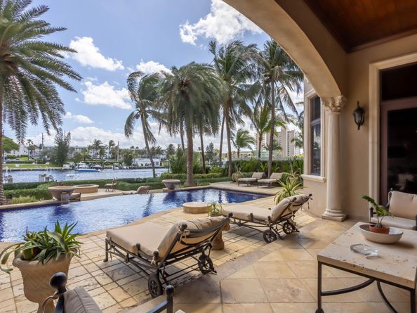 3870 NE 31st Avenue, Lighthouse Point FL 33064