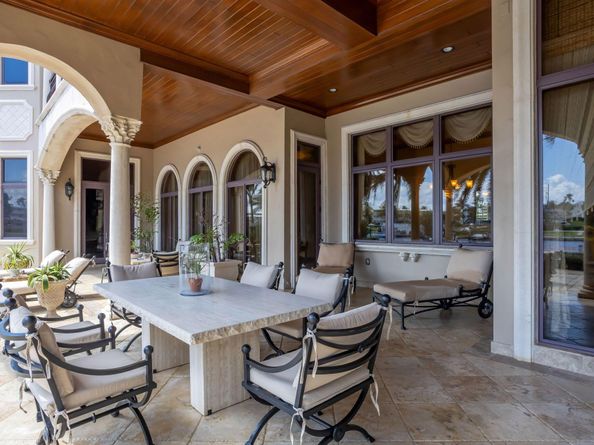 3870 NE 31st Avenue, Lighthouse Point FL 33064