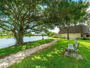 125 1st Terrace, Palm Beach Gardens FL 33418