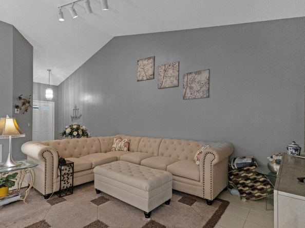 5914 Parkwalk Circle W, Boynton Beach FL 33472