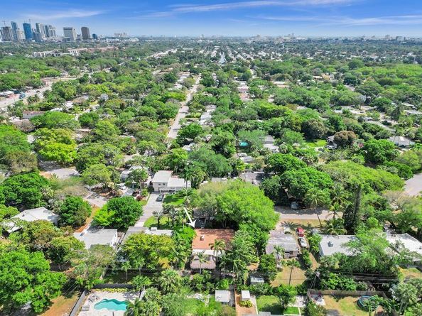 1317 SW 18th Ave, Fort Lauderdale FL 33312