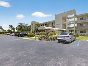 5574 Witney Drive 104, Delray Beach FL 33484