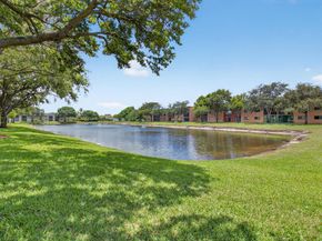 5574 Witney Drive 104, Delray Beach FL 33484