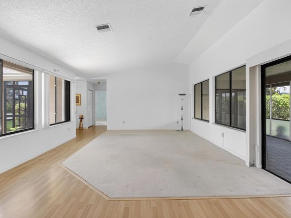 2915 NW 14th Street, Delray Beach FL 33445