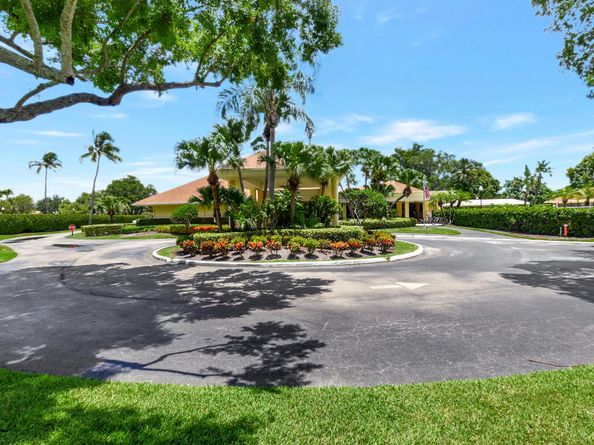 2915 NW 14th Street, Delray Beach FL 33445