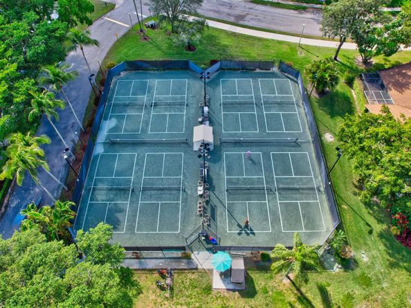 2915 NW 14th Street, Delray Beach FL 33445