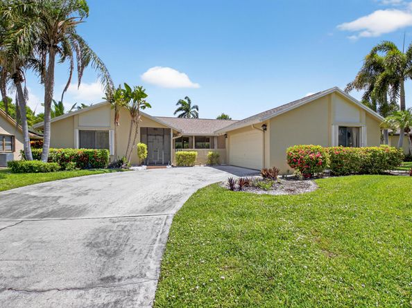 2915 NW 14th Street, Delray Beach FL 33445