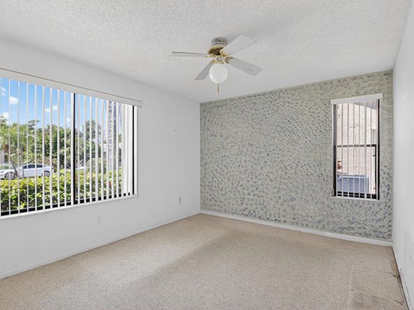 2915 NW 14th Street, Delray Beach FL 33445