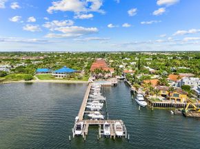 105 Harbors Way, Boynton Beach FL 33435