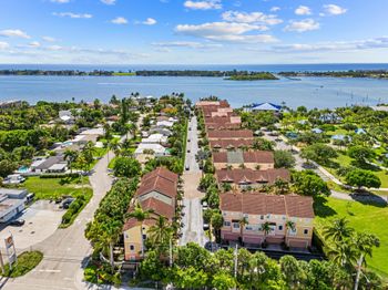 105 Harbors Way