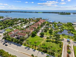 105 Harbors Way, Boynton Beach FL 33435