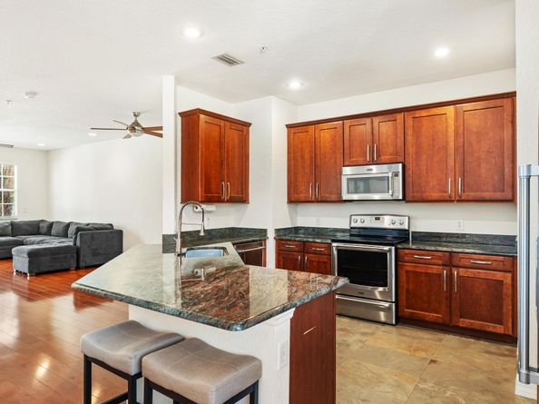 105 Harbors Way, Boynton Beach FL 33435