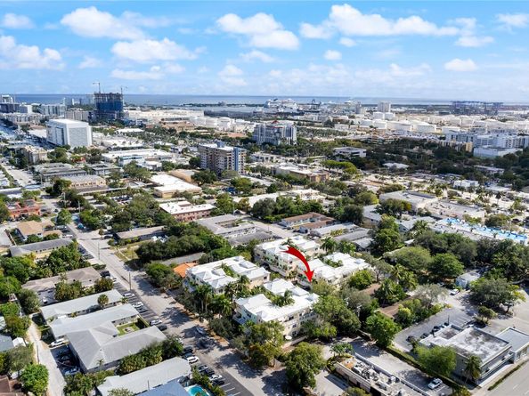 630 SE 15th St 7, Fort Lauderdale FL 33316