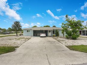 516 S Arnold Avenue, Lantana FL 33462