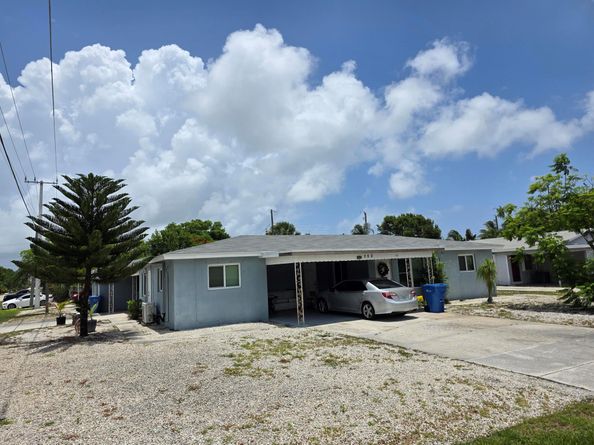 516 S Arnold Avenue, Lantana FL 33462