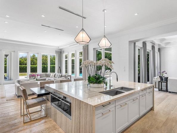 1162 Banyan Estates Drive, North Palm Beach FL 33408