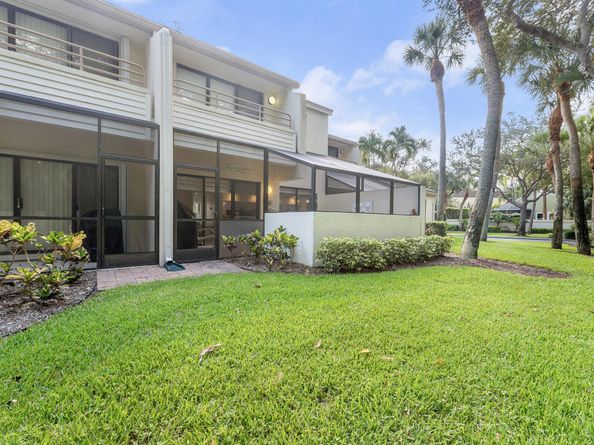 215 Oak Harbour Drive, Juno Beach FL 33408
