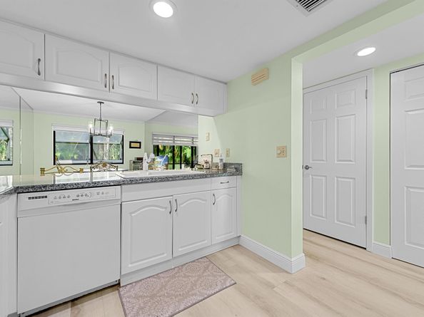 215 Oak Harbour Drive, Juno Beach FL 33408