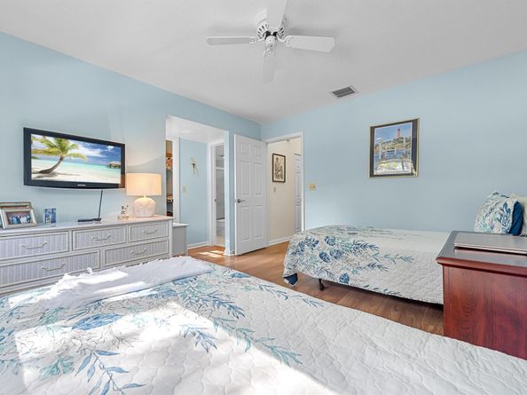 215 Oak Harbour Drive, Juno Beach FL 33408