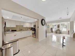 1913 Thomas St, Hollywood FL 33020
