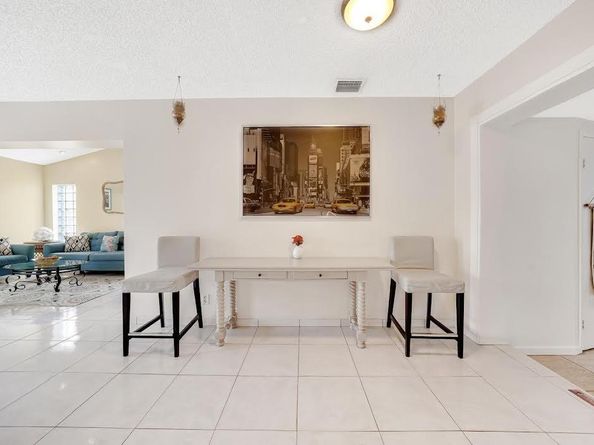 1913 Thomas St, Hollywood FL 33020