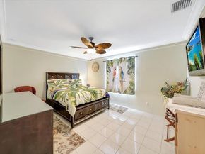 1913 Thomas St, Hollywood FL 33020