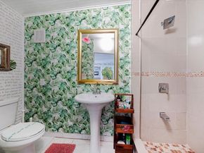 1913 Thomas St, Hollywood FL 33020