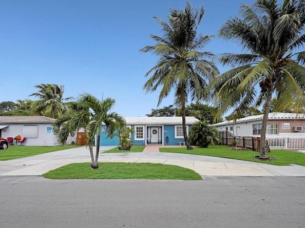 1913 Thomas St, Hollywood FL 33020