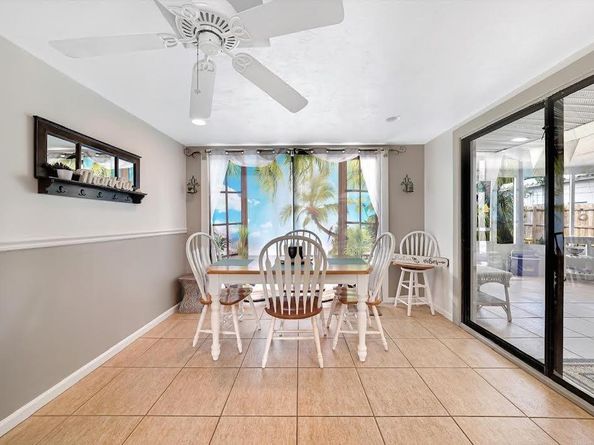 1913 Thomas St, Hollywood FL 33020