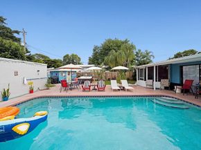 1913 Thomas St, Hollywood FL 33020