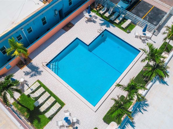 311 Connecticut St 4, Hollywood FL 33019