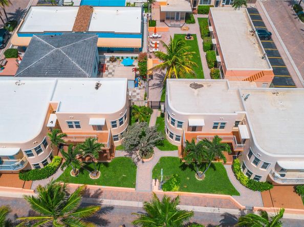311 Connecticut St 4, Hollywood FL 33019