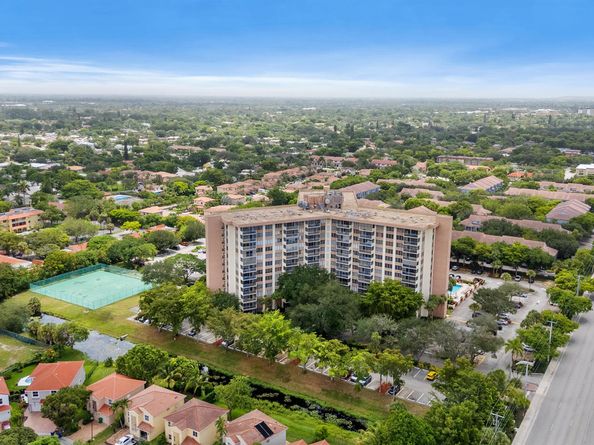 10777 W Sample Road 319, Coral Springs FL 33065