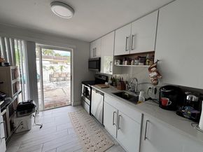 1571 NE 28th Ct, Pompano Beach FL 33064