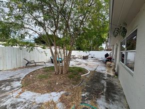 1571 NE 28th Ct, Pompano Beach FL 33064