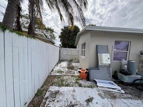 1571 NE 28th Ct, Pompano Beach FL 33064