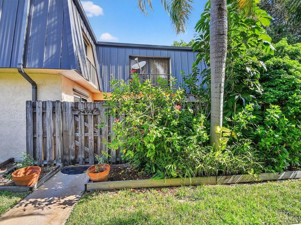 2494 Waterside Drive 4c, Lake Worth FL 33461
