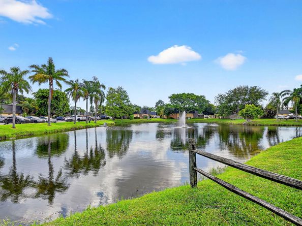 2494 Waterside Drive 4c, Lake Worth FL 33461
