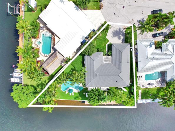 570 SE 11 Street, Pompano Beach FL 33060