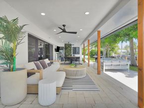 570 SE 11 Street, Pompano Beach FL 33060