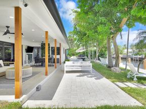 570 SE 11 Street, Pompano Beach FL 33060